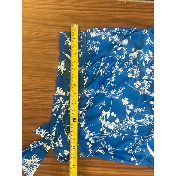 INC International Concepts Wrap Top XS NWT Blue White Floral Tie Waist - Picture 10 of 10